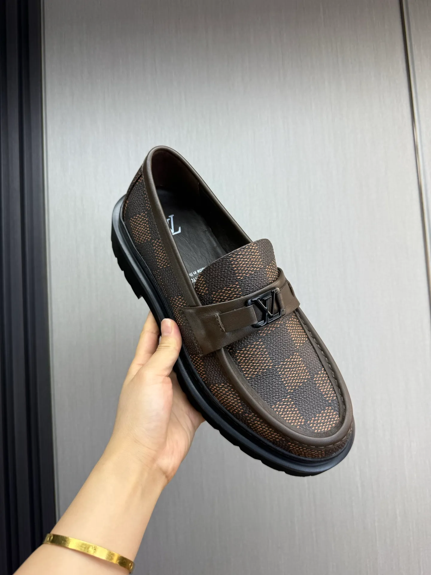 Men's shoes 💰640💰 LV. - Men's business casual leather shoes, top quality cow products. 1:1 shipment ⬆️Luxury and noble 👞All imported original brand leather materials, just to create a more comfortable wearing experience, upper: original cowhide ➕Imported full cow lining, original outsole ✔️36-45 (38.45 non-refundable)